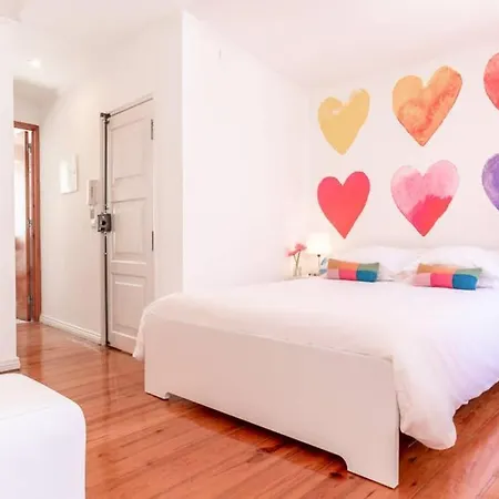 Inloveapartments - One Love, One Heart Apartman