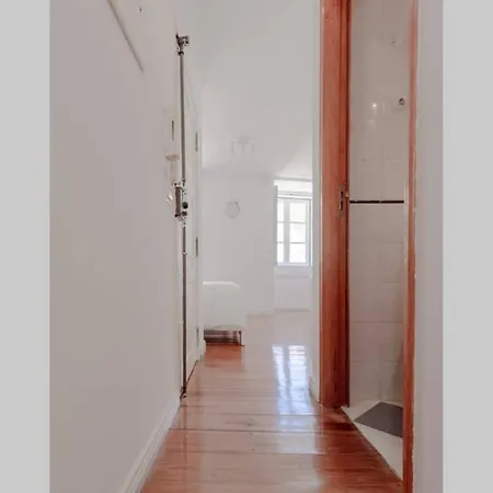Inloveapartments - One Love, One Heart Lizbona